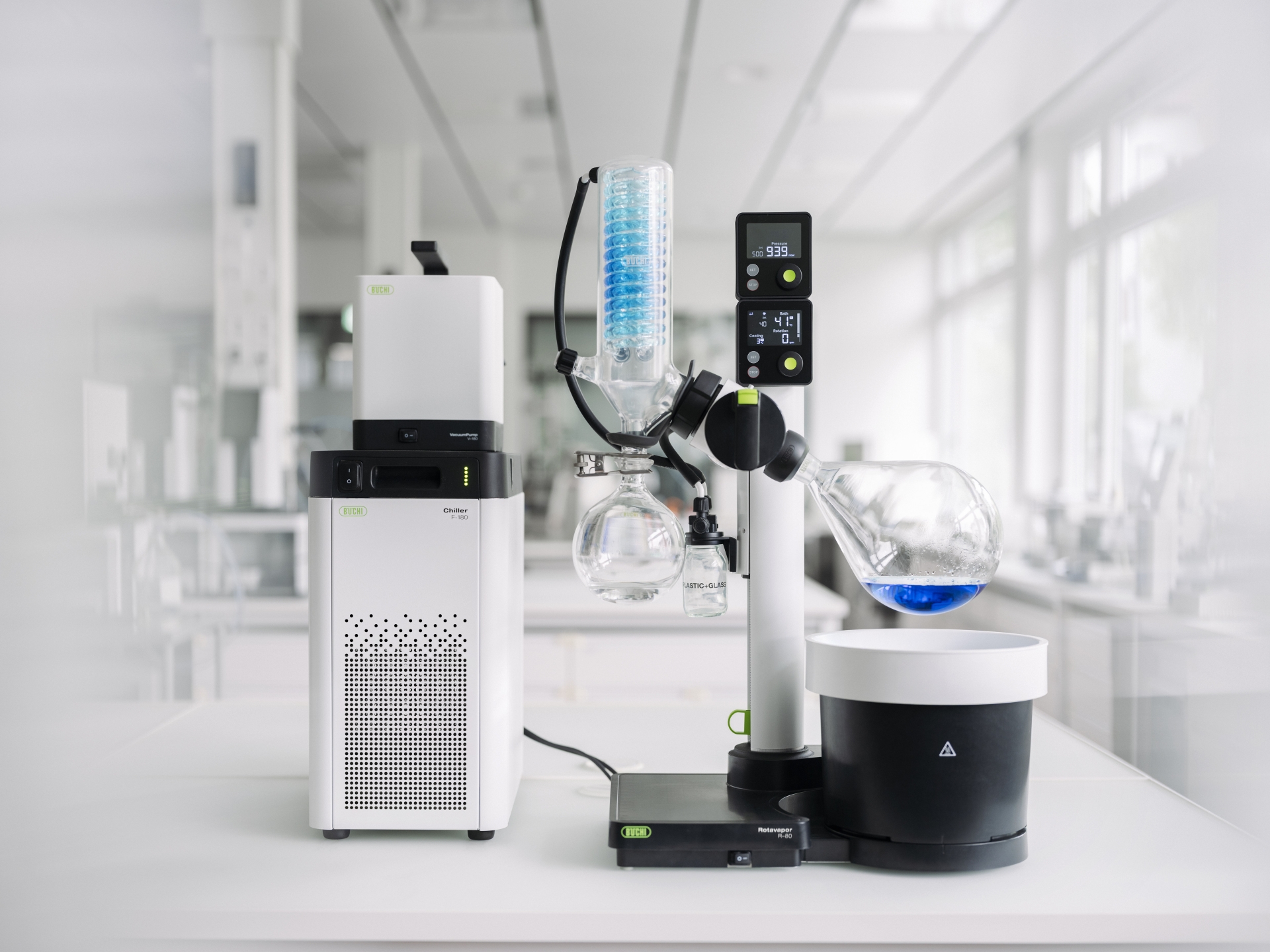 Presentamos el Rotavapor® R-180: Hecho para la evaporación diaria